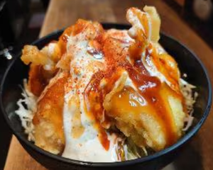 ジョニーのからあげ 旨辛！ヤンニョムとり天南蛮丼