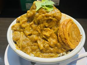 【5/13～5/18今週の二郎系】ビーフカレー二郎系らーめん豚1枚 肉4個