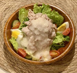 【絶品】豚しゃぶ出汁とろろサラダ【Exquisite】Pork shabu-shabu soup stock tororo salad