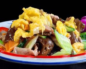 豚肉・キクラゲ・玉子炒め Pork and Cloud Ear Stir-Fry with Eggs