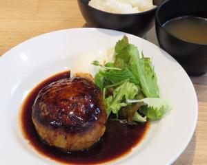 自家製デミみそソースのハンバーグ弁当