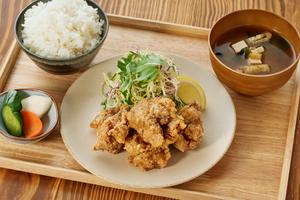 さつま地鶏の唐揚げ定食(味噌汁付き)