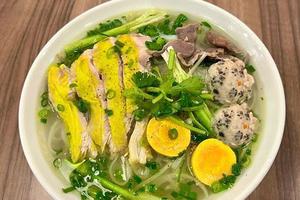 鳥肉フォー