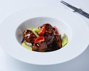 黒酢酢豚
