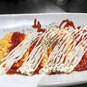 ジョニーのからあげ チーズオムレツ