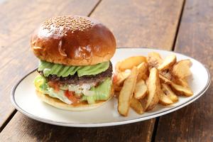avocado burger アボカドバーガー 【フレンチフライ付】