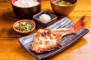 あこう鯛粕漬け定食