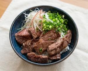 ハラミ丼