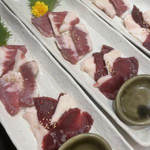 馬刺し赤身・たてがみセット(2人前)