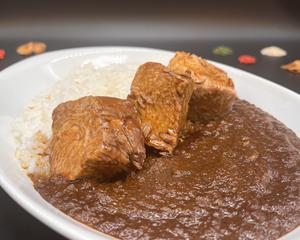 強欲な豚角煮と欧風カレー