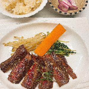 和牛ステーキ＆麦米入りヘルシーライス 和牛200gサービスプライス