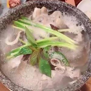 LNG TRN - 豚のホルモン盛り合わせセット