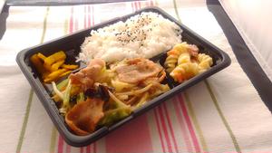 肉野菜炒め弁当・こもれび