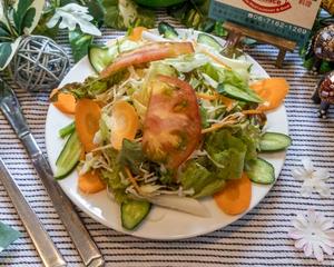 グリーンサラダ Green Salad