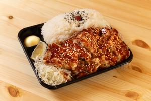 1キロヤンニョムチキン弁当