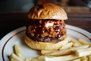 チリ＆マッシュバーガー Chili＆Mash Burger