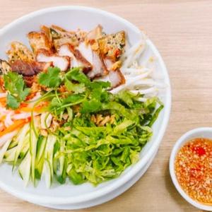 揚げ春巻きつけ麺