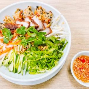 揚げ春巻きつけ麺