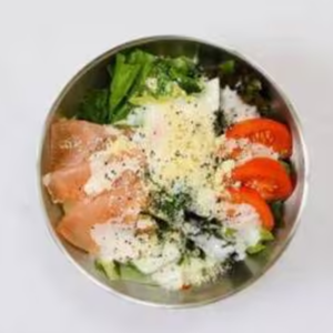 半熟卵のシーザーサラダ