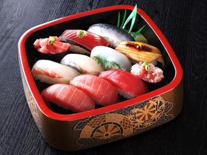 柿家すし ５種のまぐろと旬の寿司（1人前/11貫）
