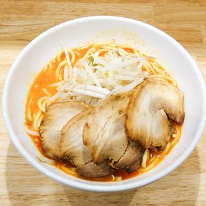【生麺】チャーシュー辛激麺(チャーシュー4枚、モヤシ)※麺茹で時間3分半
