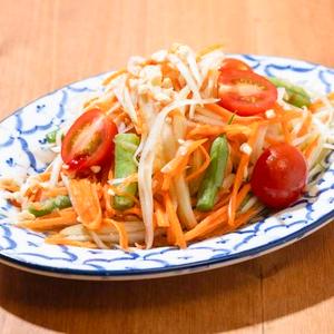 ソムタムタイ 青パパイヤのスパイシーサラダ
