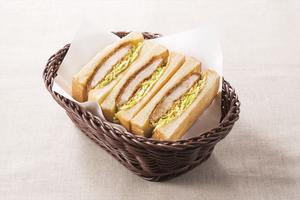 三元豚のロースカツサンド