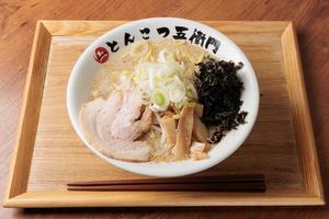 豚骨塩らーめん