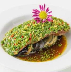生椒皮蛋牛肉 ピータンと牛肉の青唐辛子和え