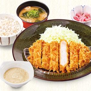 かつ庵 麦とろごはん　120gロースかつ弁当