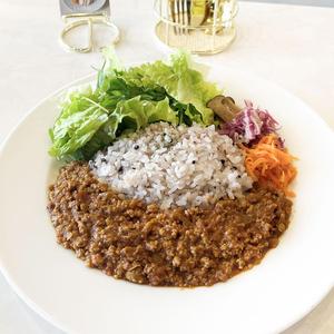 薬膳カレーサラダボウル