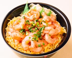 魚丼 旨辛シュリンプ丼 (131)