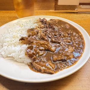 牛すじカレー