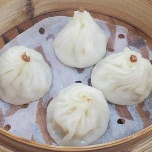 沙小包(蒸し小籠包)(4入)