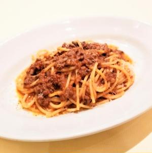 デリツィオーゾ特製ラグーソース、ボロネーゼ “スパゲッティ”
