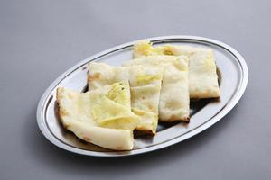 チーズナン