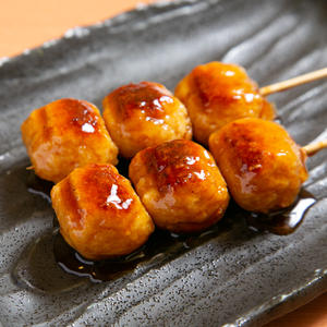 つくね2本 Meatball Skewers (2 Skewers)