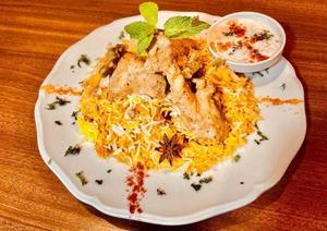 チキンビリヤニ(ハーフ) chickenbiryani(half)