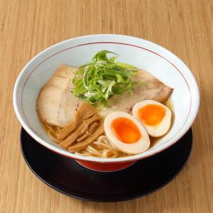 ブレンド醤油ラーメン(味玉入り)