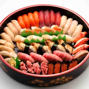 ■北前 ■贅を尽くした極上桶。本まぐろ中トロ使用。 1人前【12貫】 ネタ変更不可