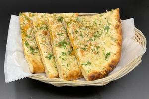 ガーリックナン Garlic Naan