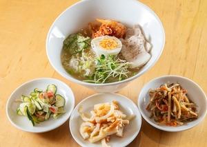 牛骨スープ盛岡冷麺