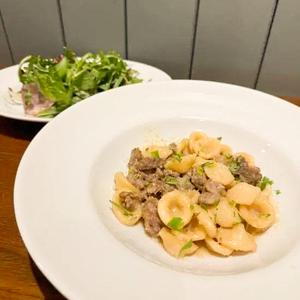 ラグービアンコのパスタセット