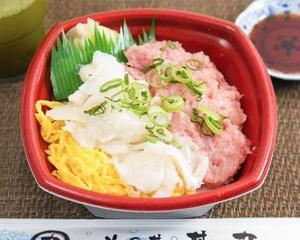 丼丸 縁側ネギトロ丼