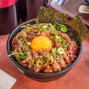 炙りハラミユッケ丼