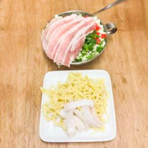 ミックスモダン～豚、イカ、そば半玉入り～