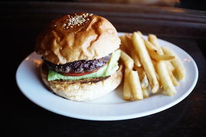 ハンバーガー Hamburger