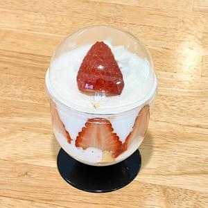 イチゴのショートケーキ(カップデザート)