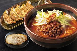 麺場 田所商店 辛味噌野菜らーめん+炙りチャーシュー1枚+餃子