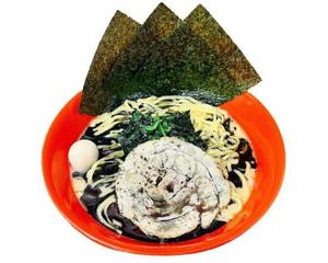 黒ラーメン